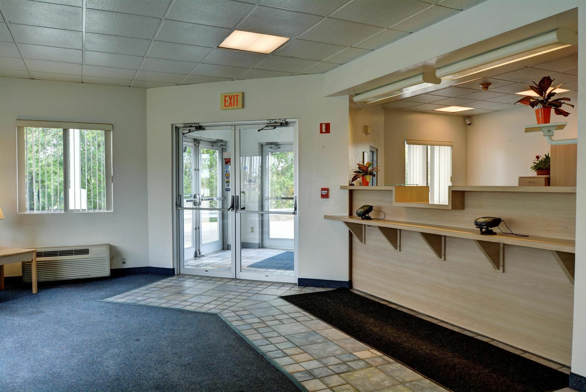 Motel 6-Warwick, Ri - Providence Airport - I-95 المظهر الخارجي الصورة